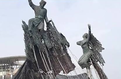 Tugu Zapin yang rusak di depan Kantor Gubernur Riau segera direnovasi (foto/int)